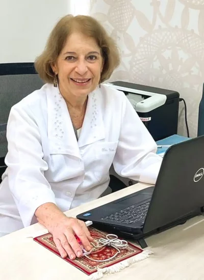 Dra. Vera Tostes, Nefrologista